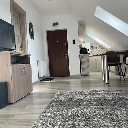 Kron House Апартаменты Брашов