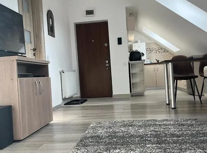 Kron House Апартаменти Брашов